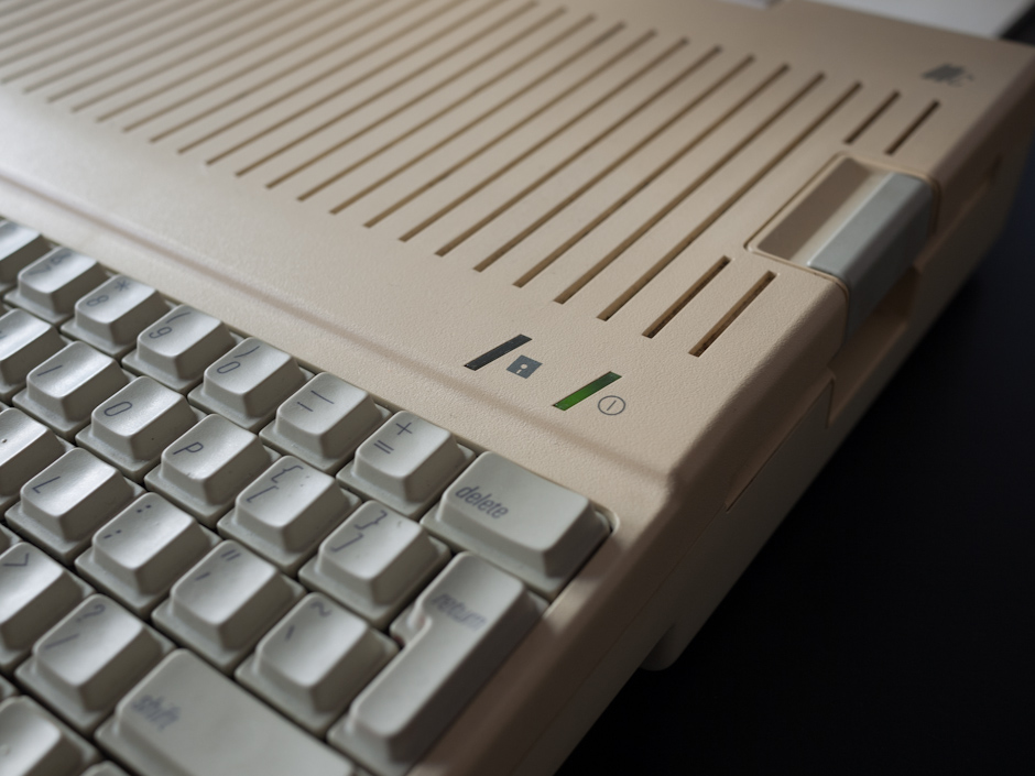 apple ][c image